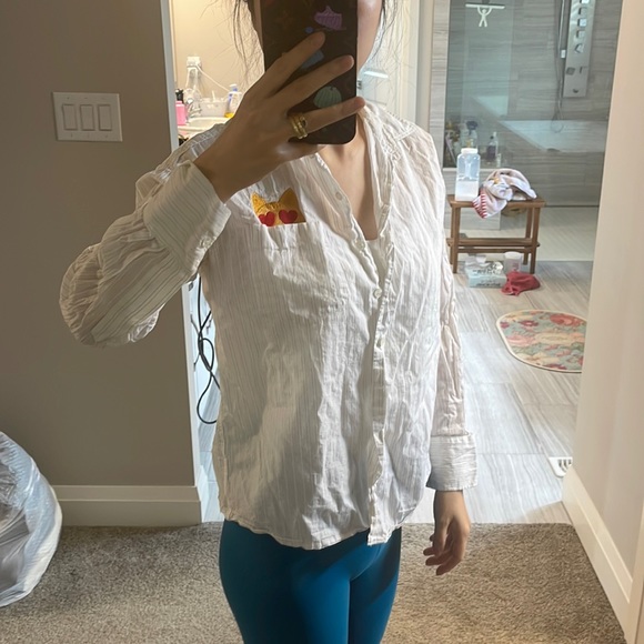 Cute cat in your pocket shirt - Picture 1 of 3